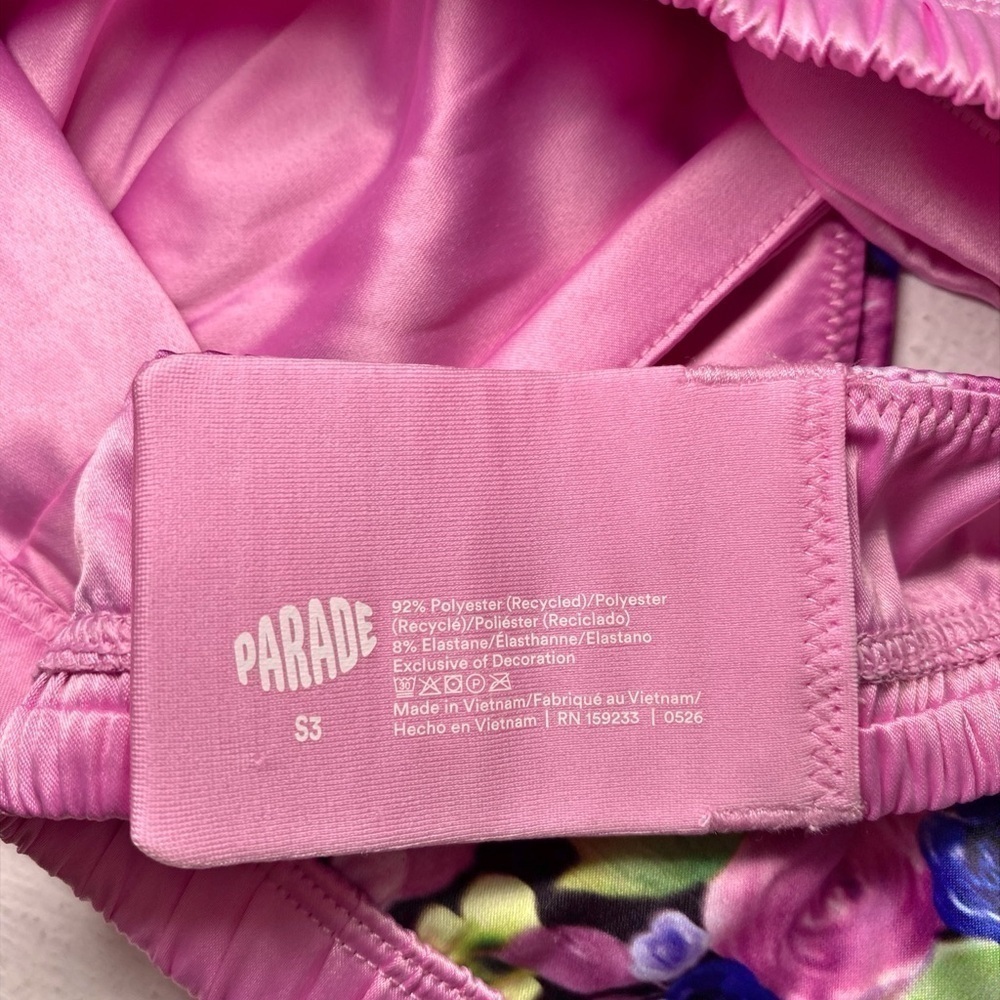Parade size 3x NWT GANNI Luminous Glow Triangle Bralette GLOW SATIN - Picture 6 of 9